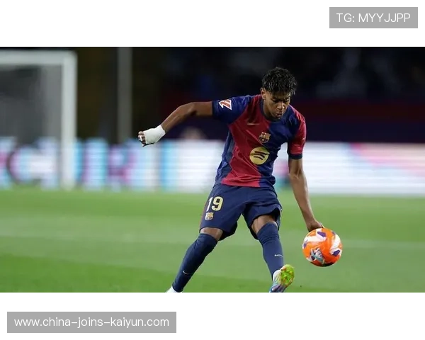 巴萨转会新战略：全部预算投向中场，为王者逆袭铺路