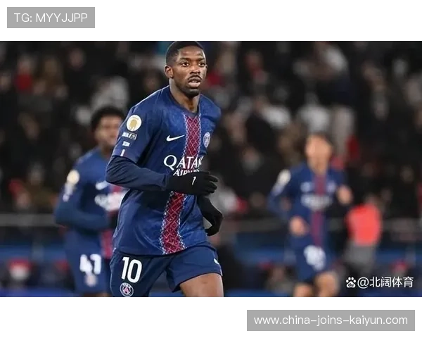 巴黎中路层次清晰,登贝莱边路突破锐度惊人:现代足球战术的完美结合 巴黎中路层次清晰,登贝莱边路突破锐度惊人:现代足球战术的完美结合